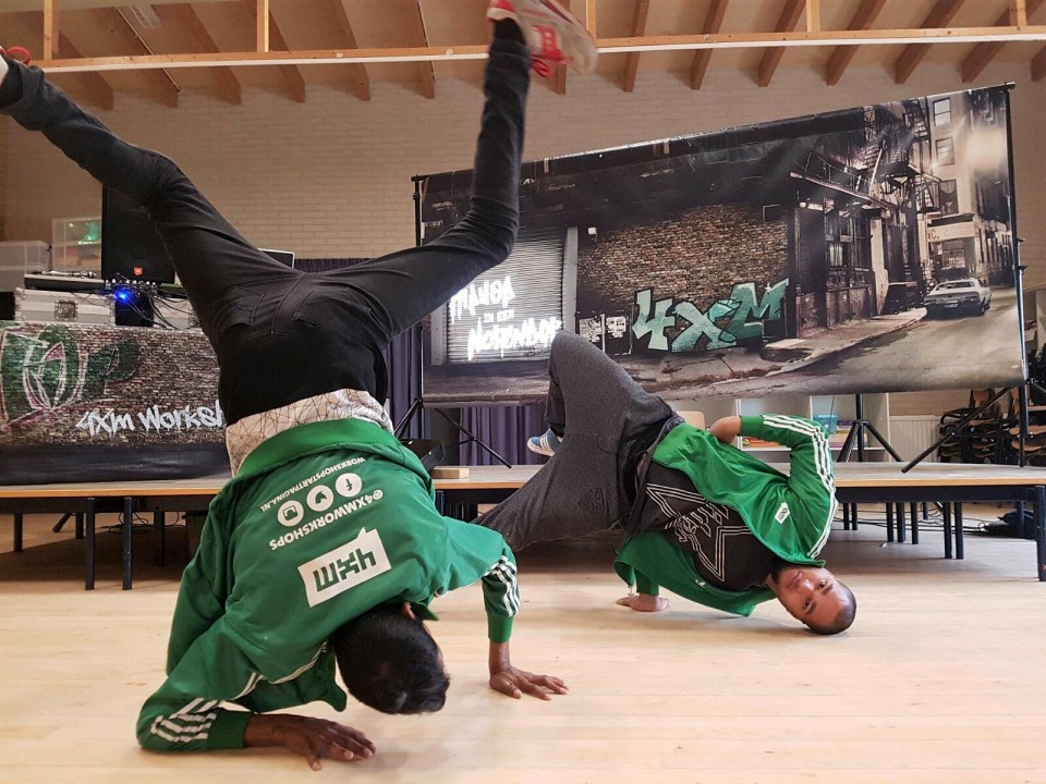 Muziekvoorstelling Hiphop In Een Notendop